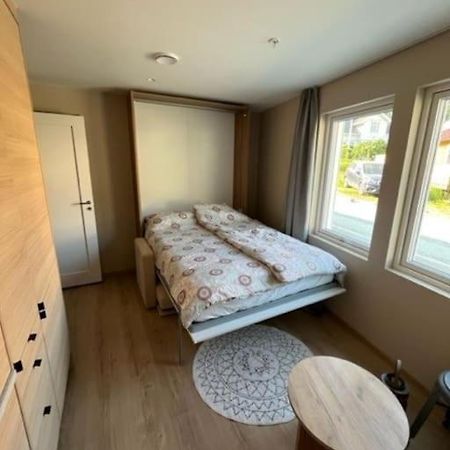 Studio Leiligheit Sogndal Esterno foto