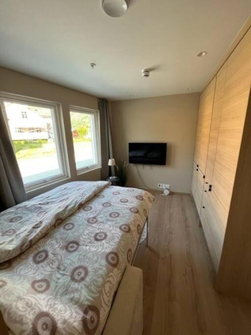 Studio Leiligheit Sogndal Esterno foto